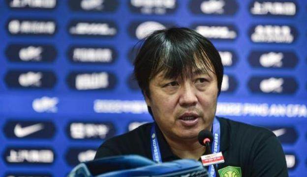 谢峰：球队遇到困难 希望调整心态不要犯同样错误